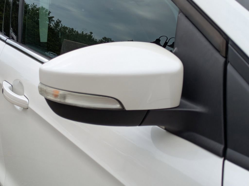 Used 2014 Ford Escape Titanium w/ Equipment Group 401A FWD image 12
