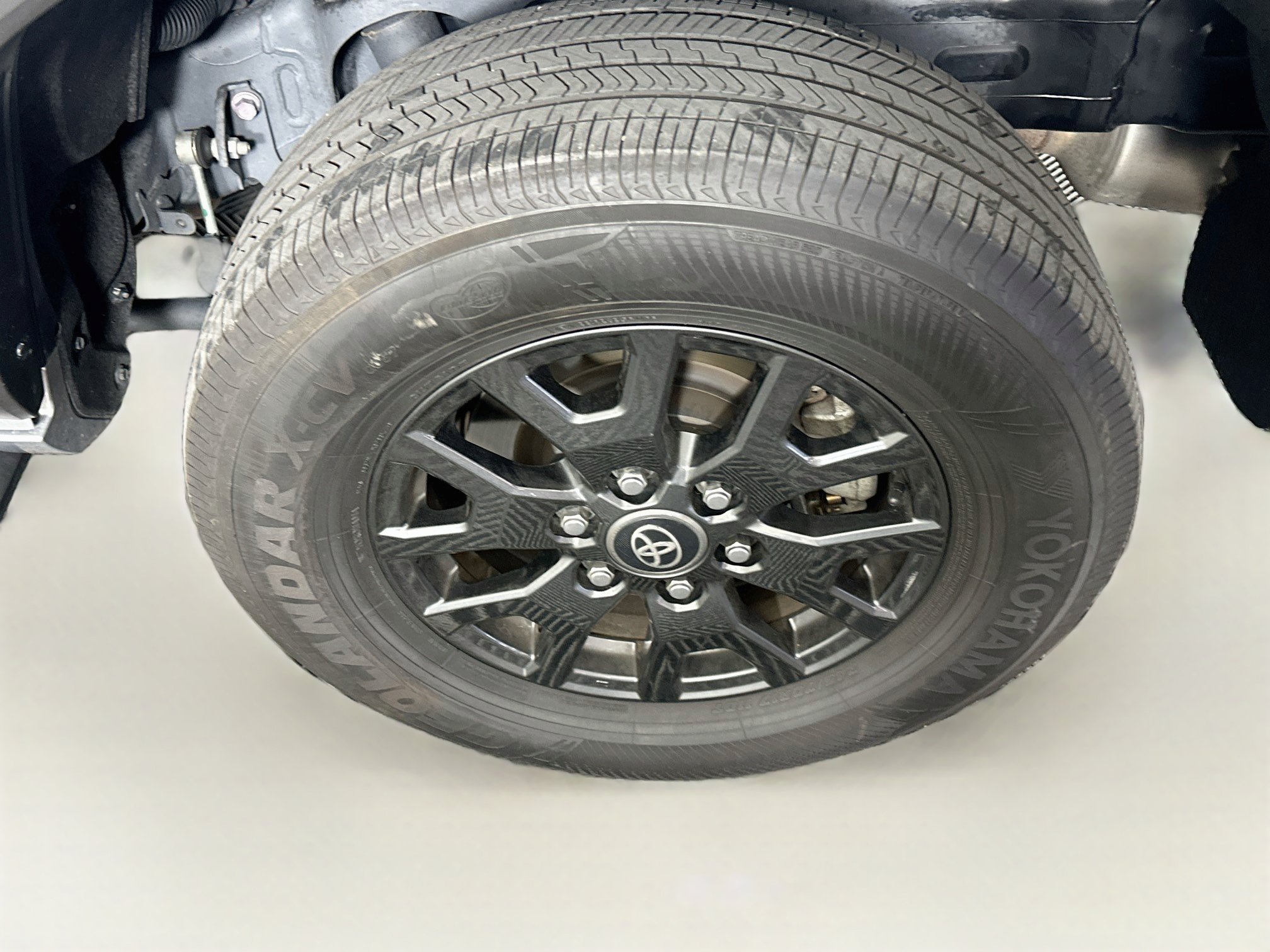 Used 2025 Toyota 4Runner SR5 AWD/4WD image 11