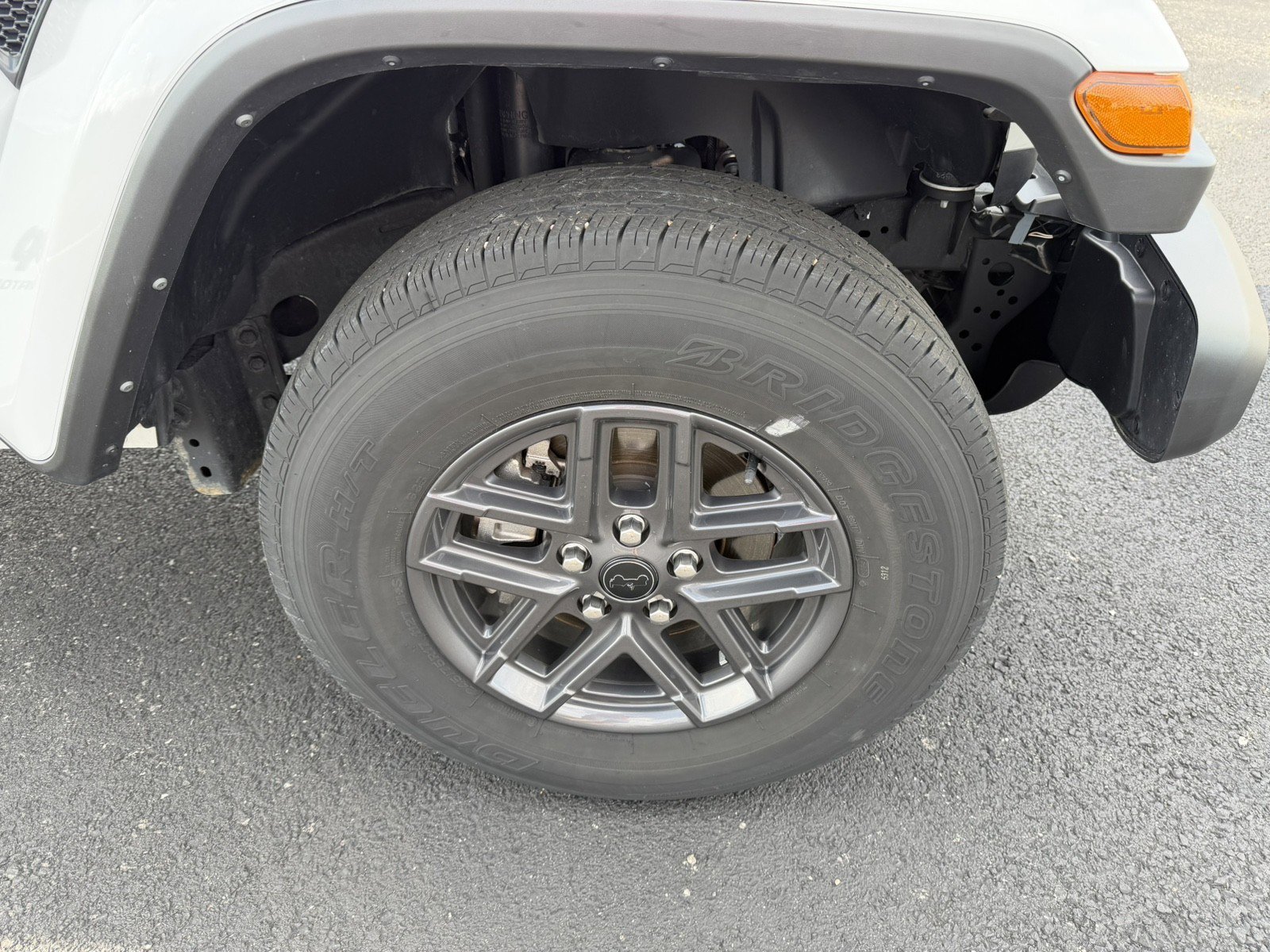 Used 2024 Jeep Gladiator Sport image 4