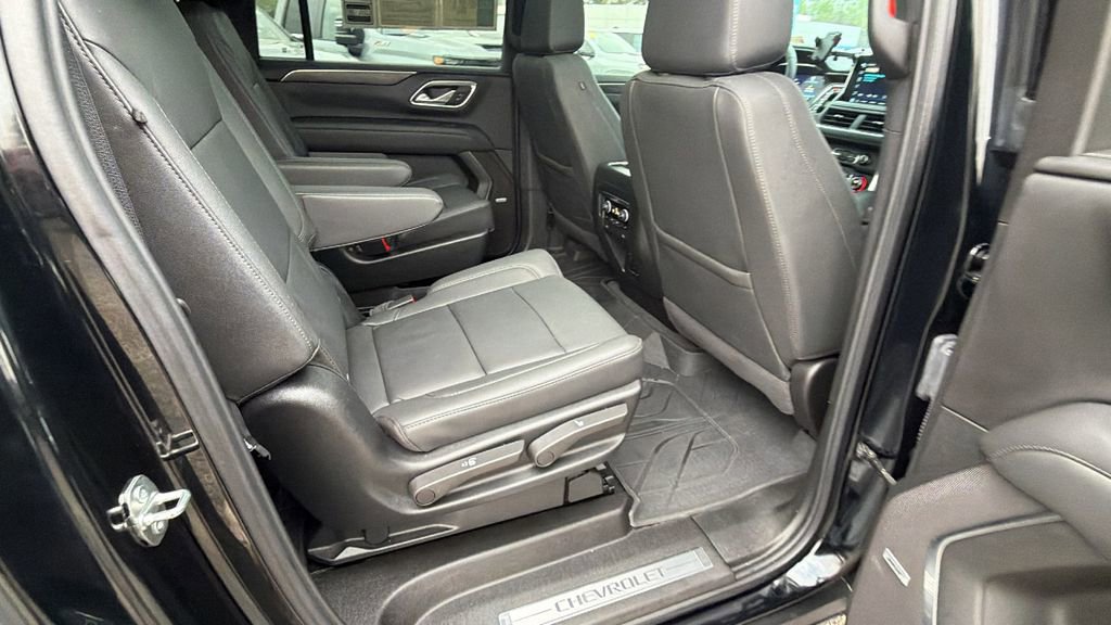 Certified 2024 Chevrolet Suburban Z71 w/ Luxury Package image 19