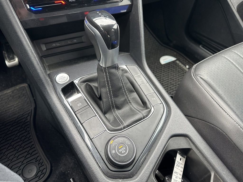 Used 2022 Volkswagen Tiguan SE R-Line image 26