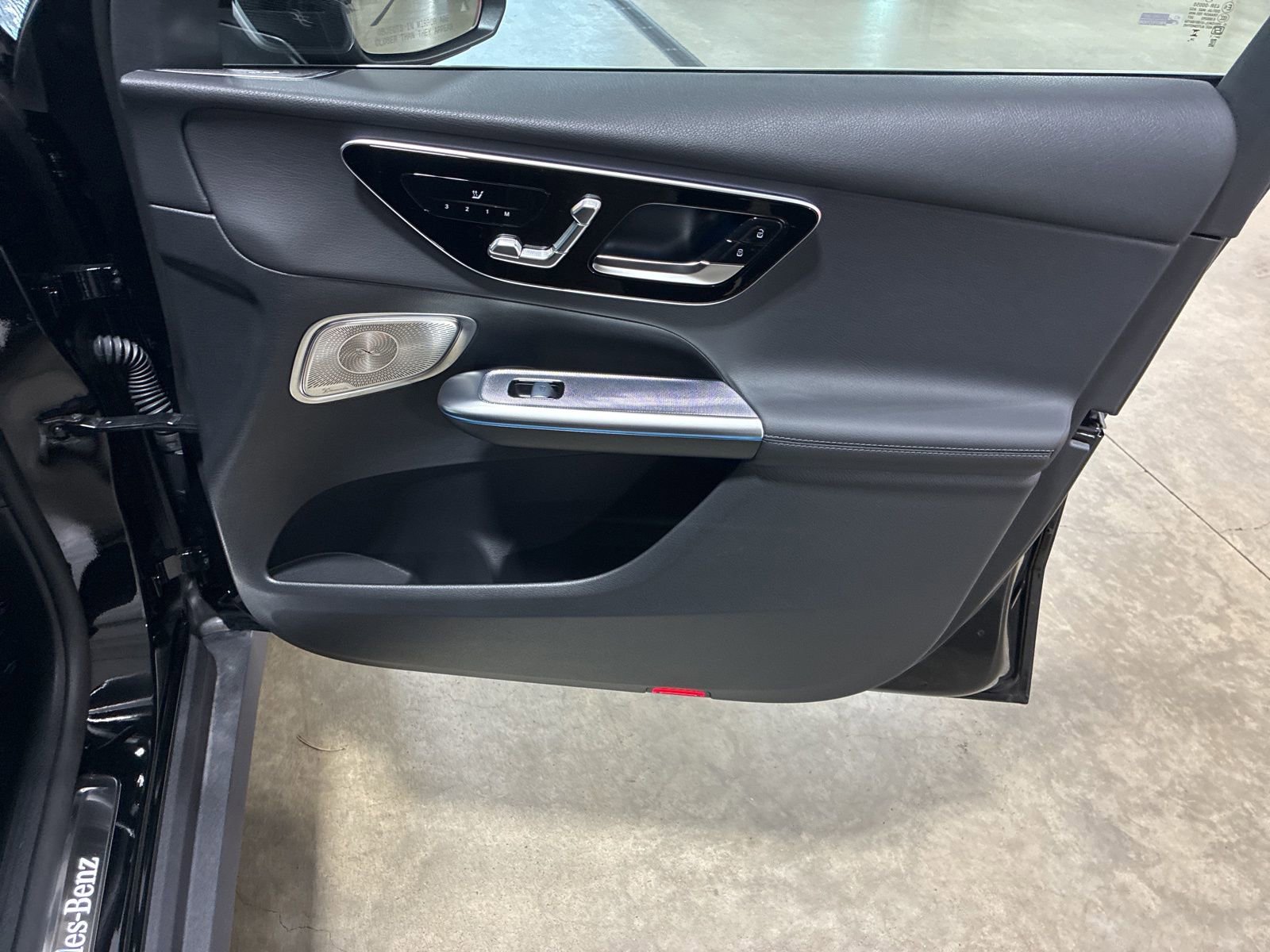 Used 2025 Mercedes-Benz GLC 300 GLC 300 image 20