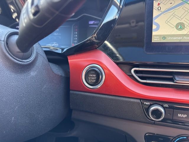 Used 2020 Kia Niro Touring image 17