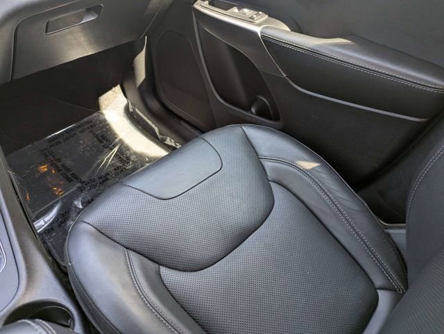 Used 2020 Jeep Cherokee Limited image 17