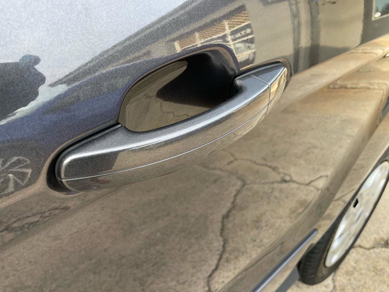 Used 2016 Ford Transit Connect XLT image 33