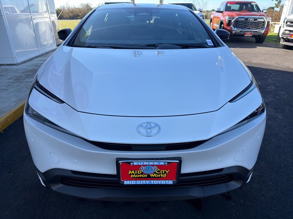 New 2026 Toyota Prius LE image 4