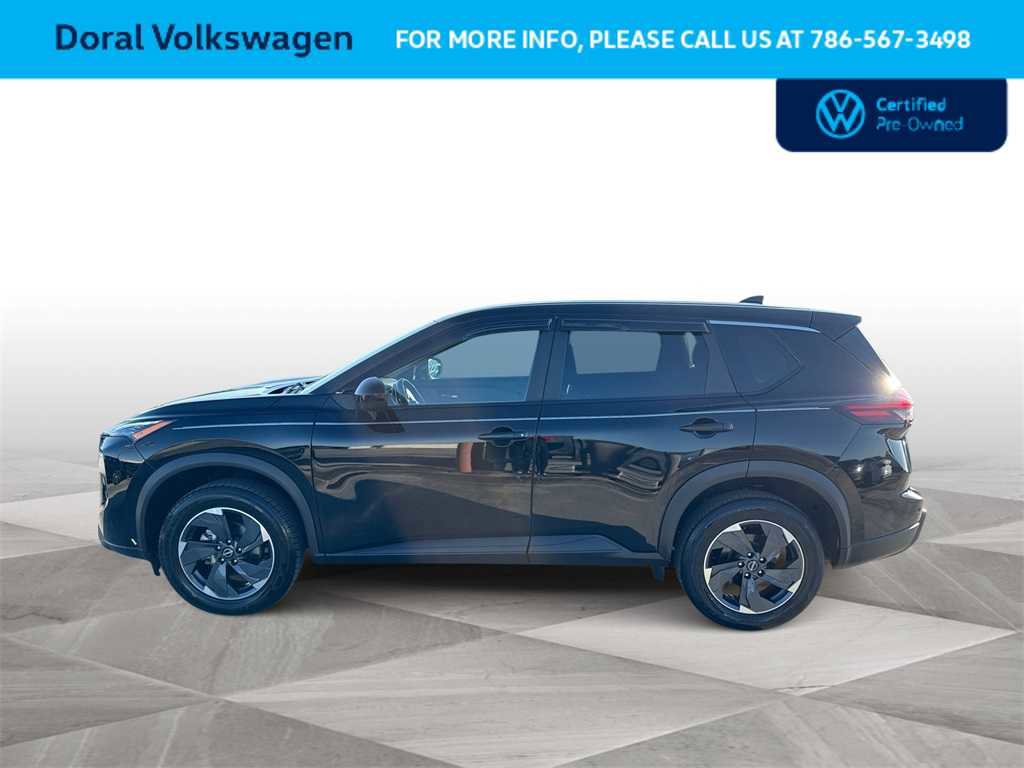 Used 2024 Nissan Rogue SV image 4