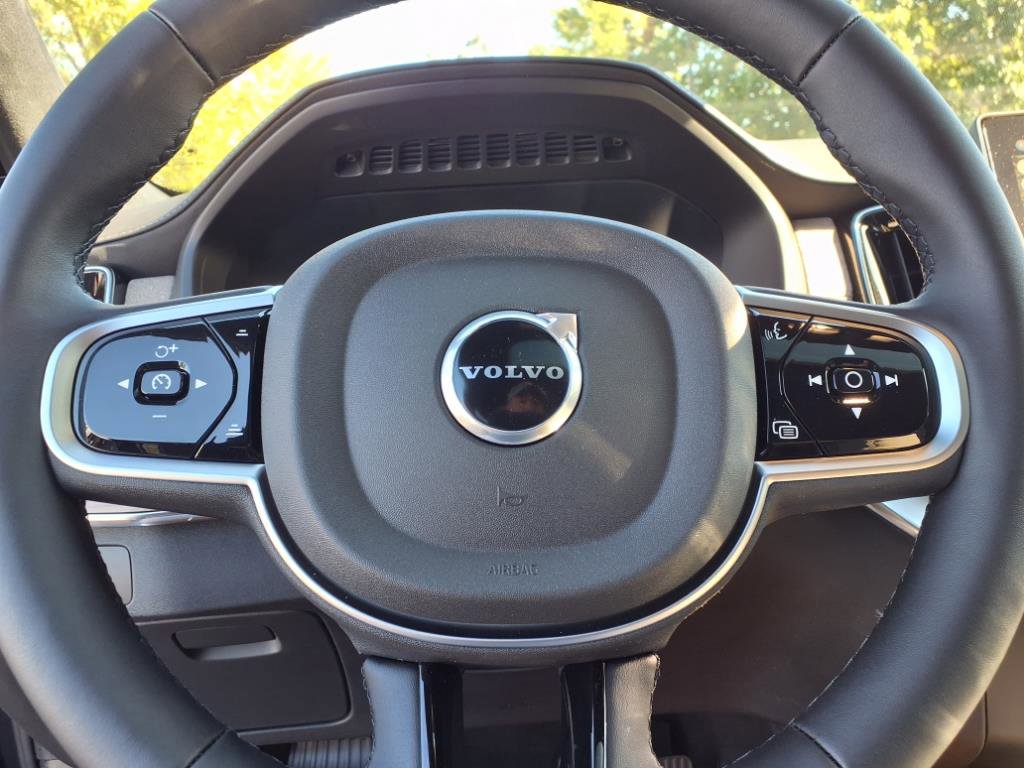 New 2026 Volvo XC90 B6 Ultra w/ Lounge Package image 23