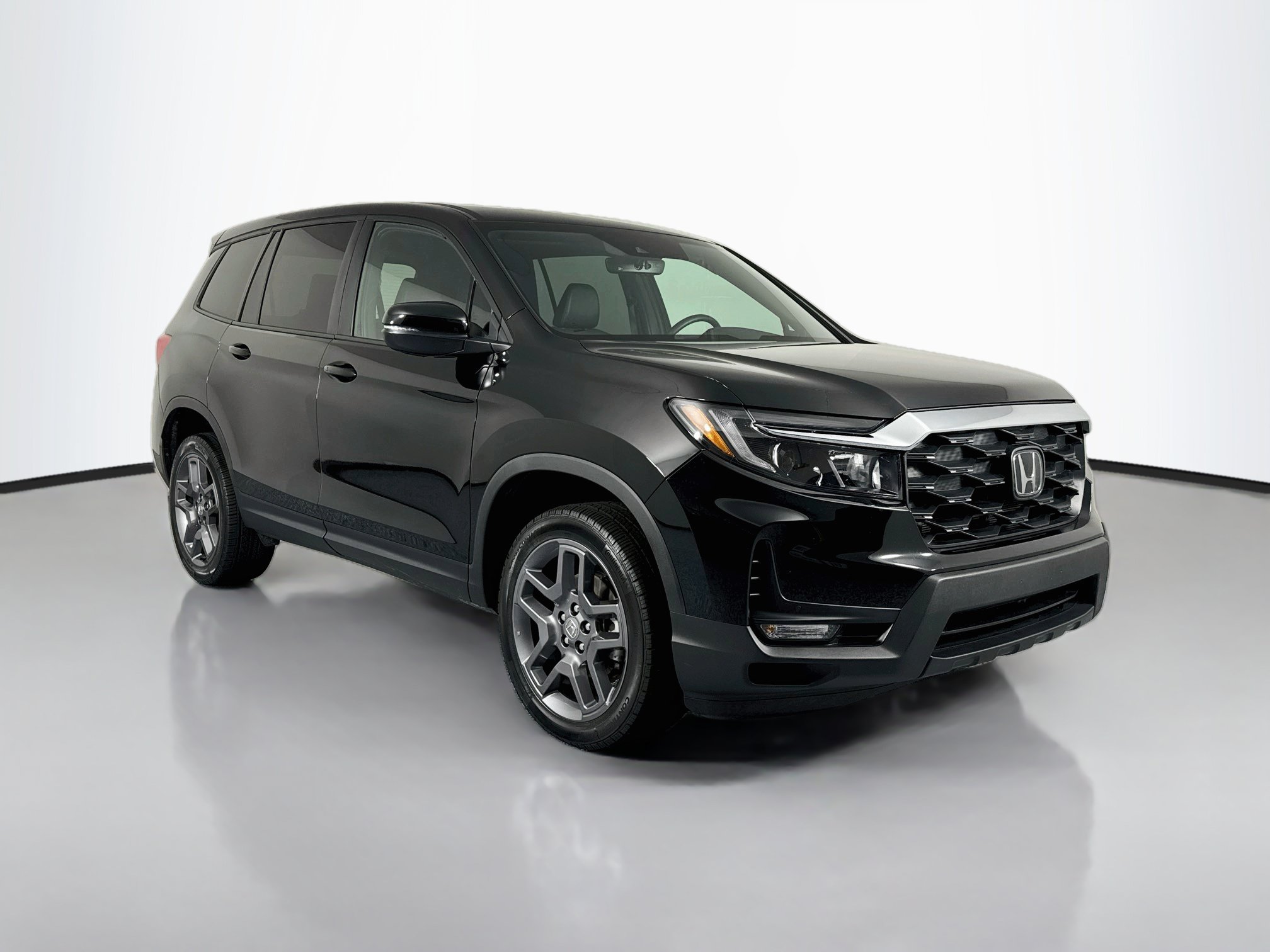 Certified 2023 Honda Passport EX-L image 3