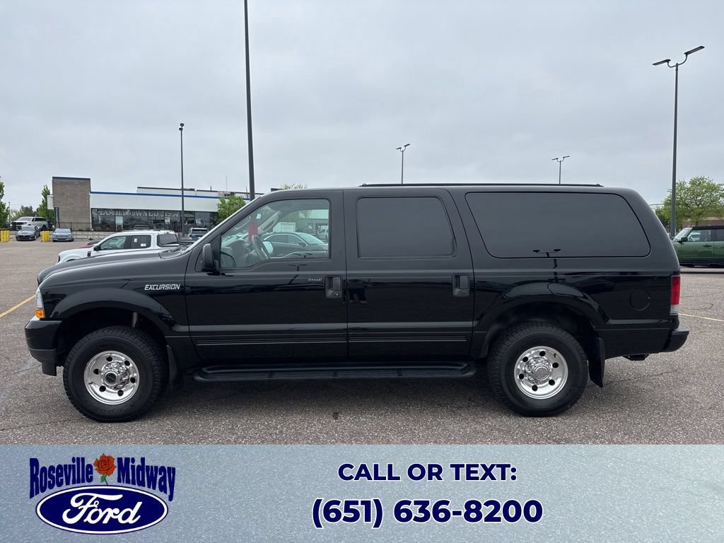 Used 2004 Ford Excursion XLT AWD/4WD image 4