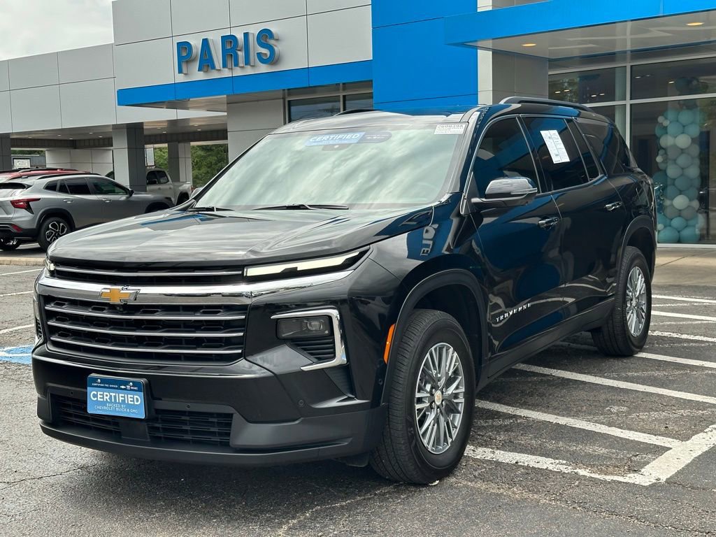Used 2025 Chevrolet Traverse LT w/ Enhanced Driving Package FWD image 3