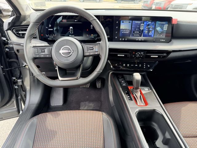 New 2026 Nissan Kicks SR w/ Cold Weather Package image 17
