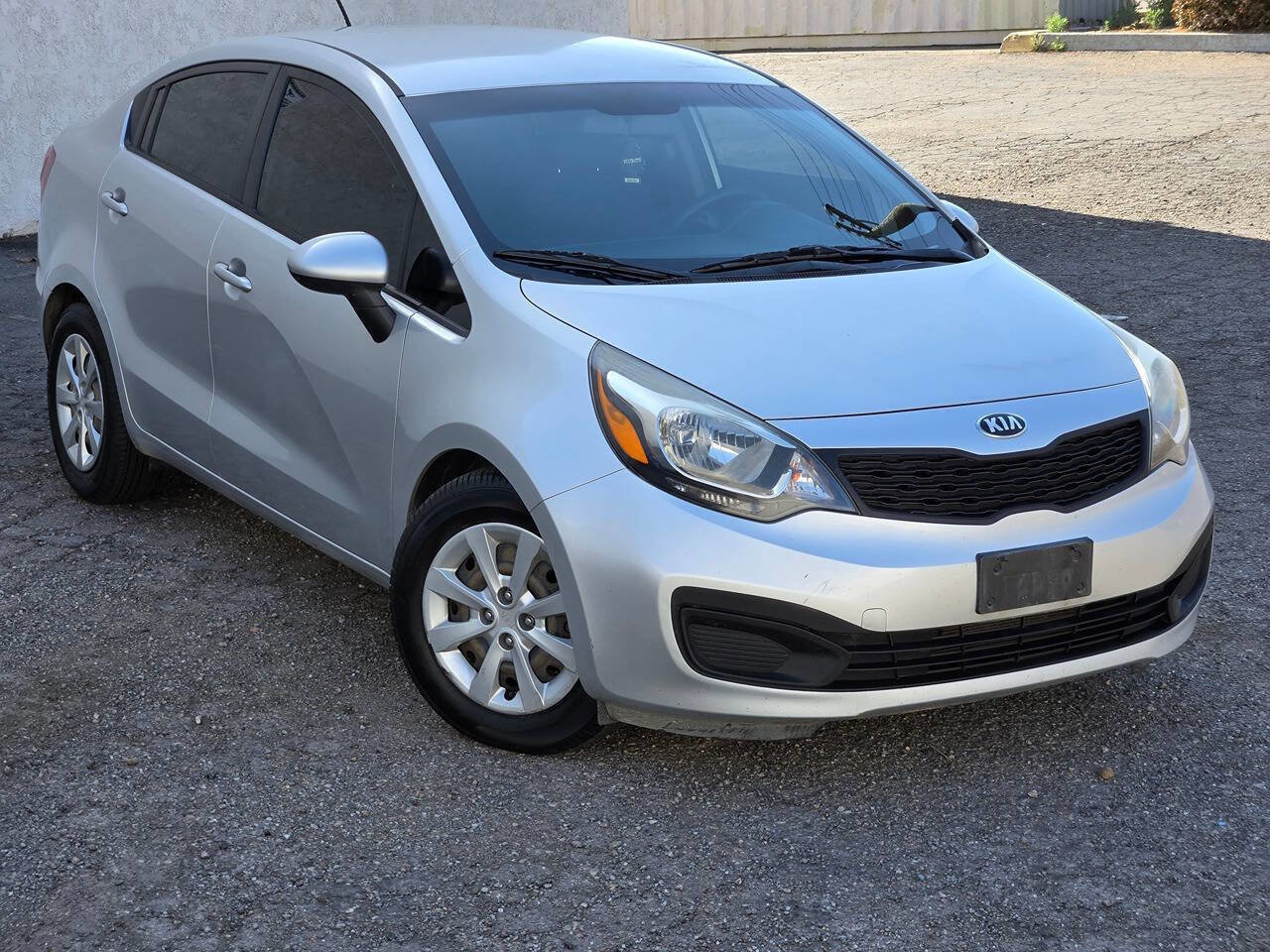 Used 2014 Kia Rio LX w/ Power Package FWD image 3