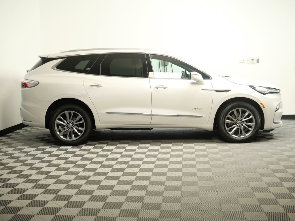 Used 2024 Buick Enclave Avenir w/ Avenir Technology Package AWD/4WD image 8