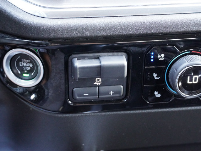 Used 2024 Chevrolet Silverado 1500 High Country w/ Technology Package AWD/4WD image 45