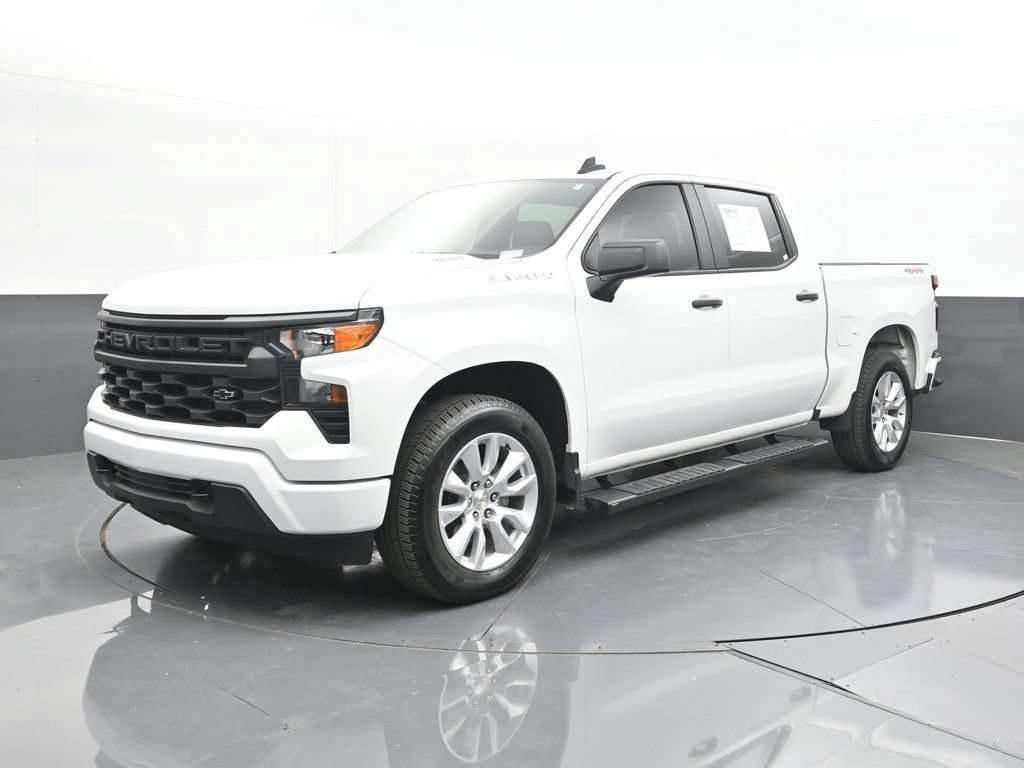 Used 2025 Chevrolet Silverado 1500 Custom AWD/4WD image 4