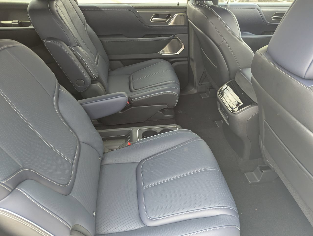 New 2027 INFINITI QX80 Sensory AWD/4WD image 13