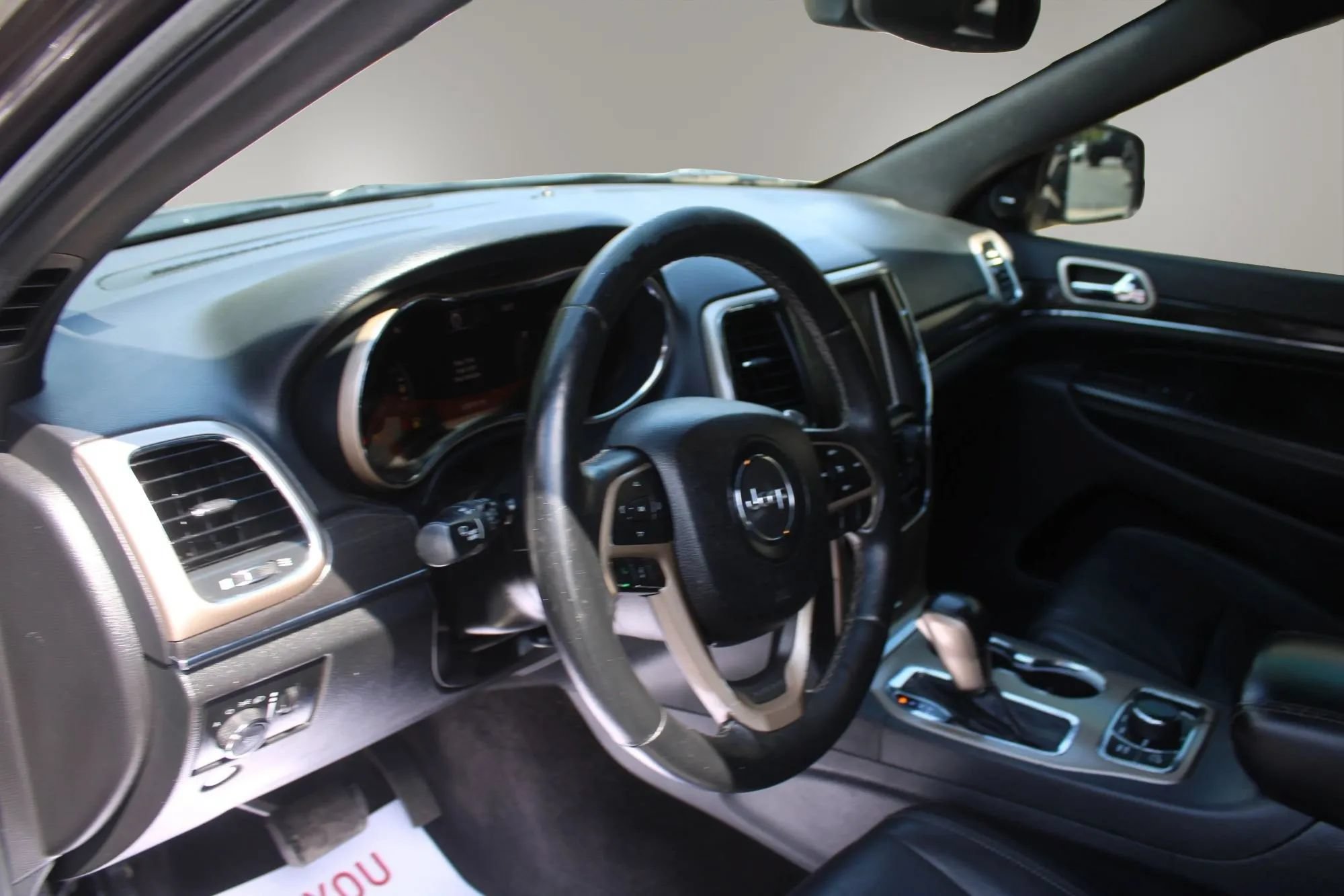 Used 2017 Jeep Grand Cherokee Limited AWD/4WD image 14