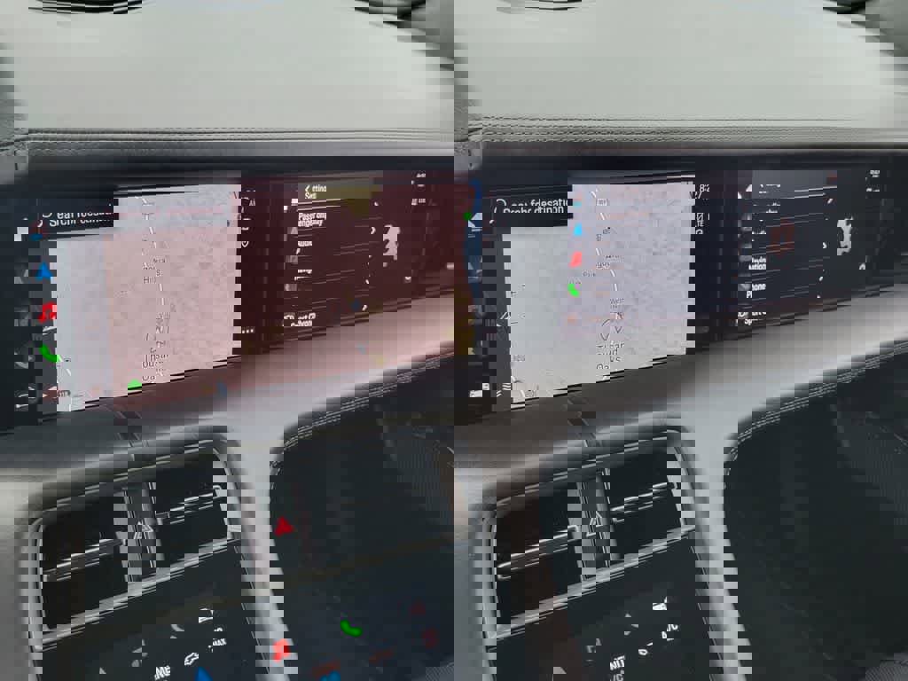 Used 2021 Porsche Taycan Turbo image 23