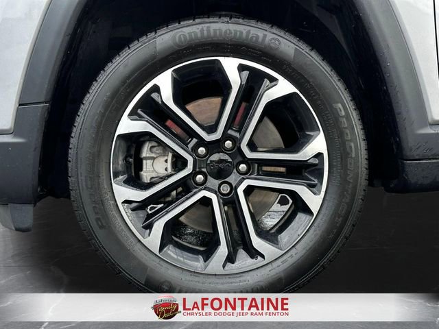 Used 2023 Jeep Compass Limited image 30