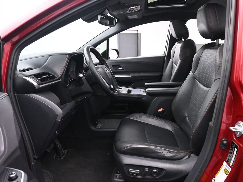 Used 2021 Toyota Sienna XSE image 12