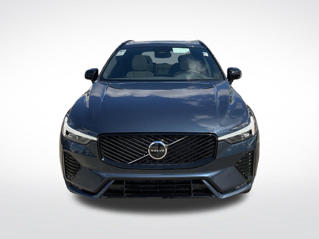 New 2026 Volvo XC60 B5 Plus w/ Protection Package Premier AWD/4WD image 2