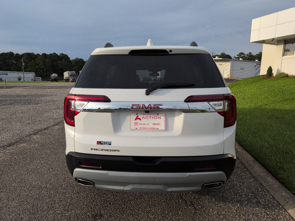 Used 2023 GMC Acadia SLT image 3