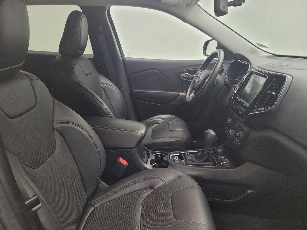 Used 2019 Jeep Cherokee Limited image 21