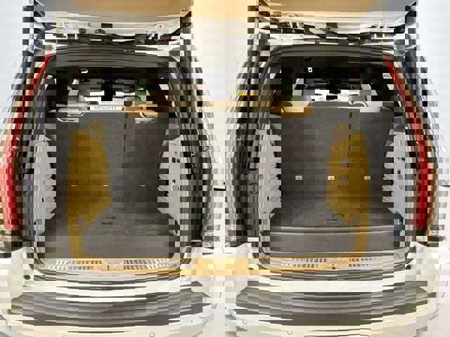 Used 2020 Cadillac Escalade Platinum image 32