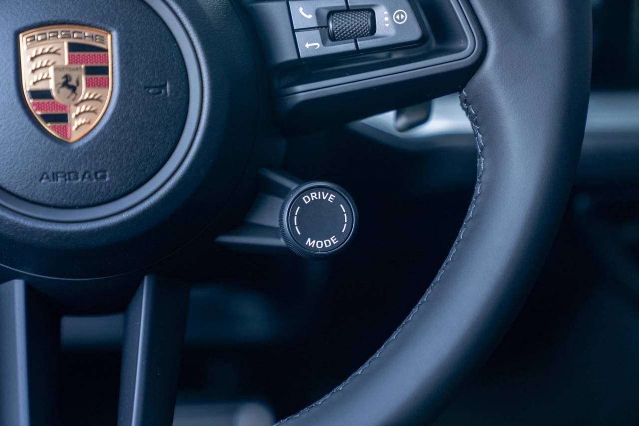 New 2026 Porsche Cayenne S AWD/4WD image 16