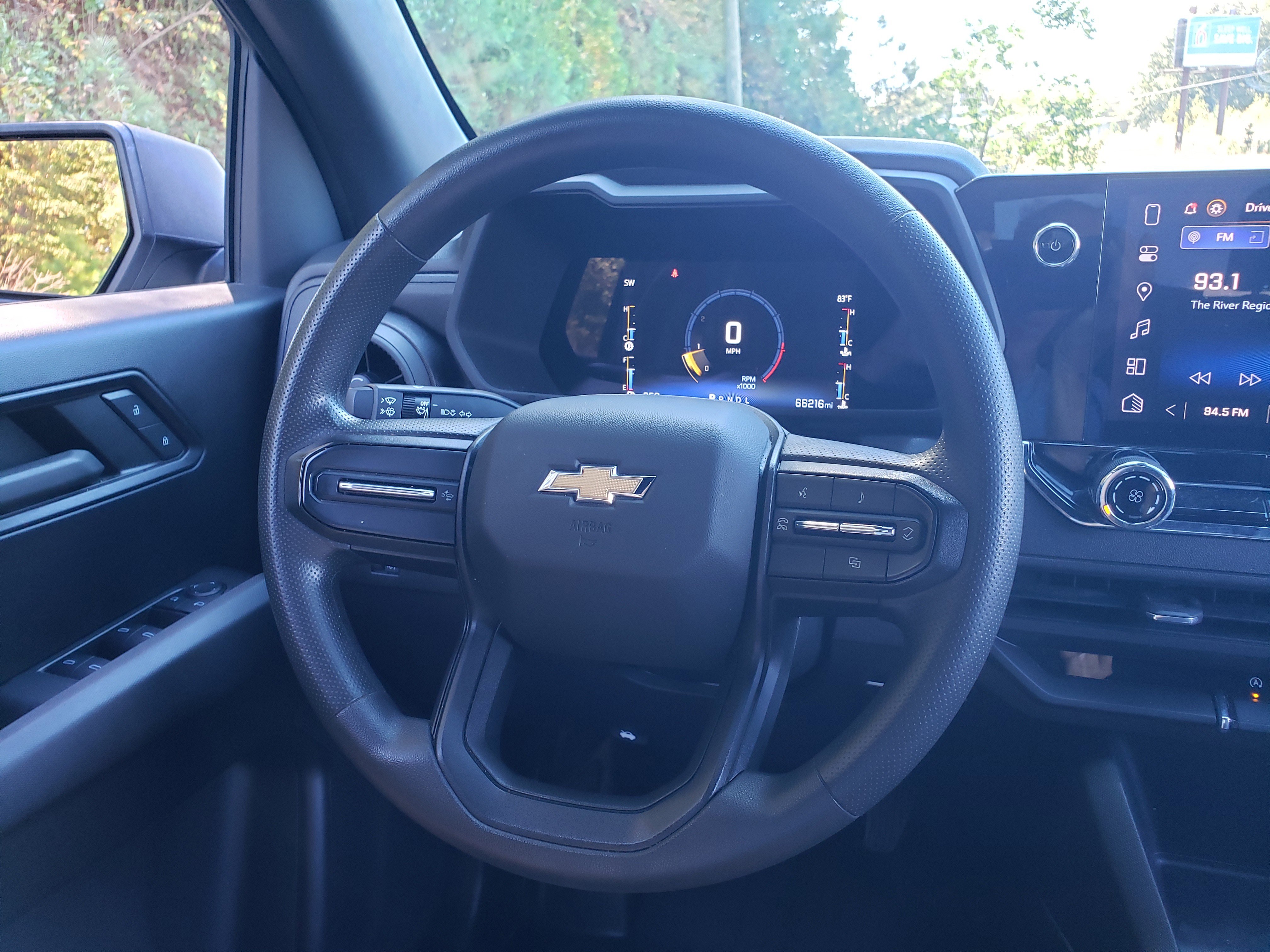 Used 2023 Chevrolet Colorado W/T image 13