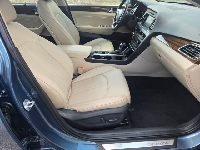 Used 2017 Hyundai Sonata Limited w/ Ultimate Package 04 FWD image 8