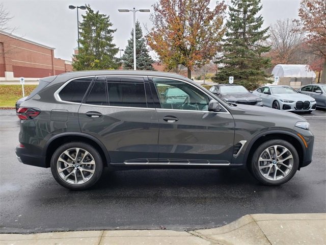 New 2026 BMW X5 xDrive40i w/ Climate Comfort Package image 4