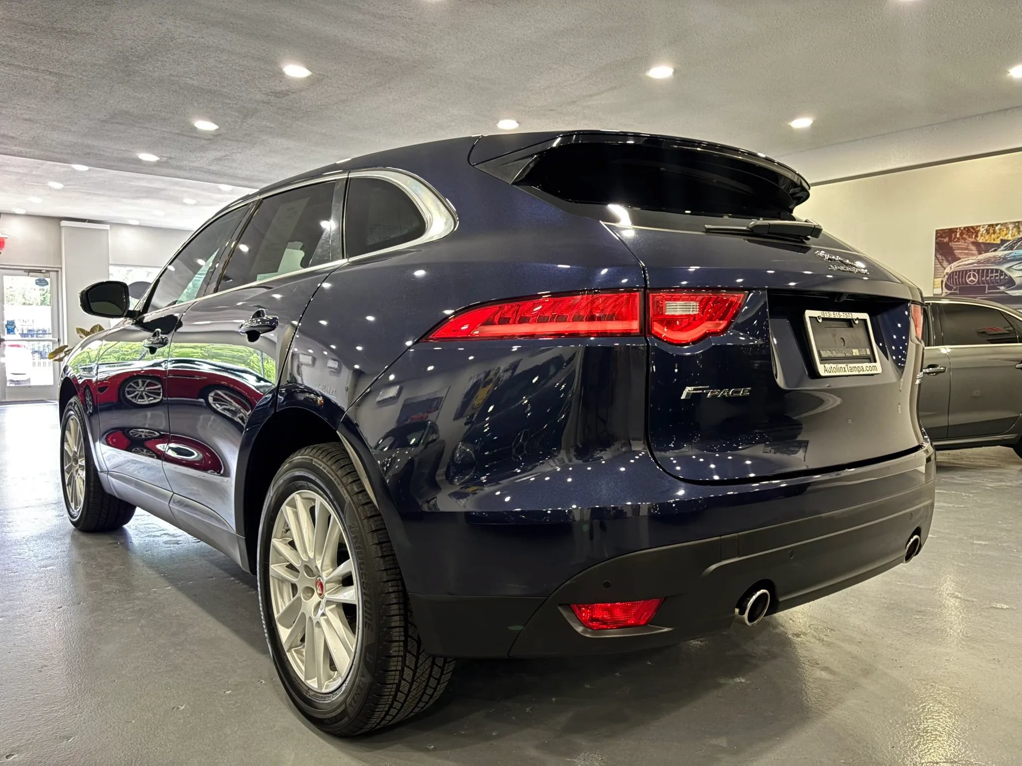 Used 2017 Jaguar F-PACE Prestige AWD/4WD image 5