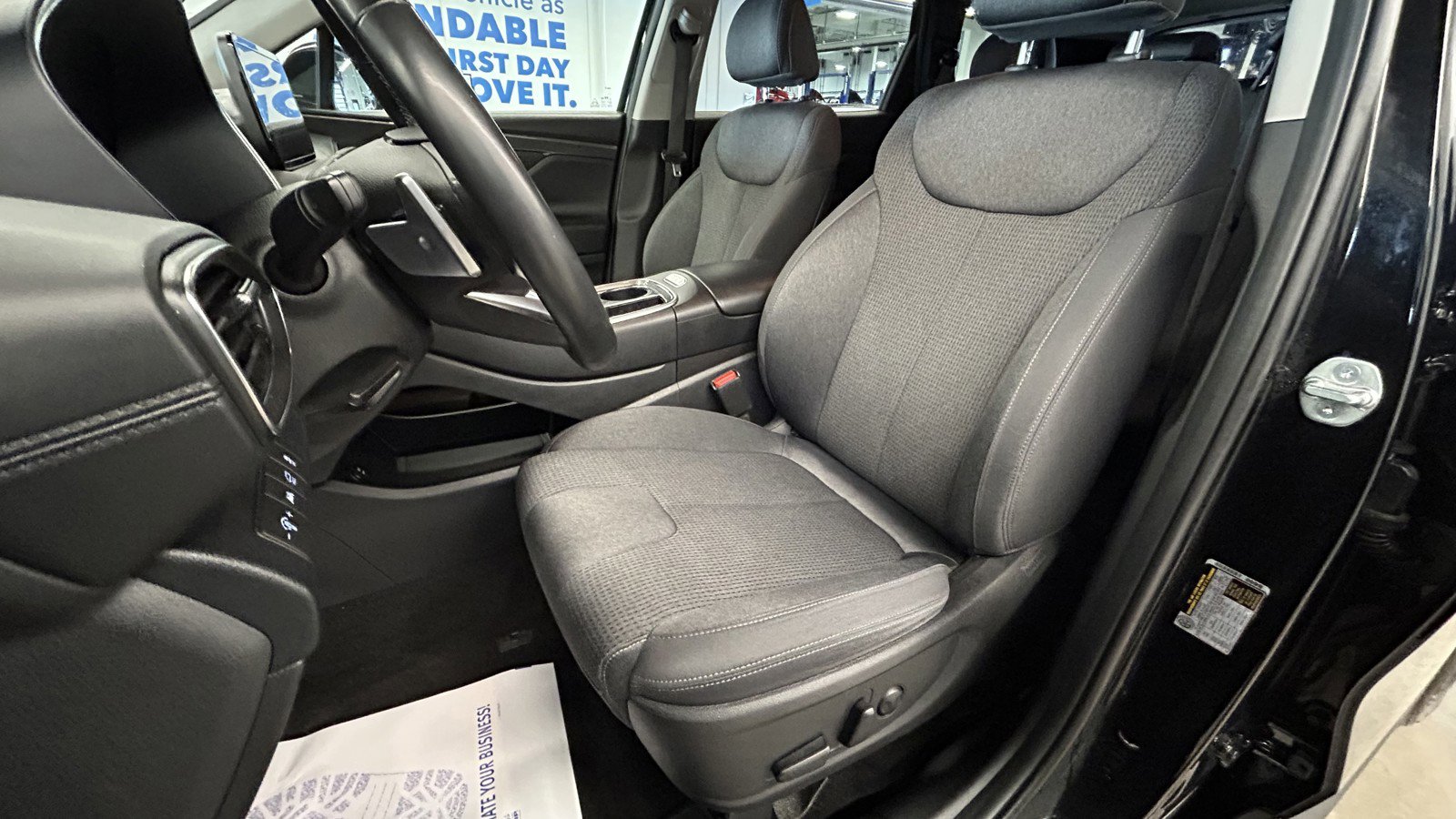 Used 2023 Hyundai Santa Fe SEL image 11