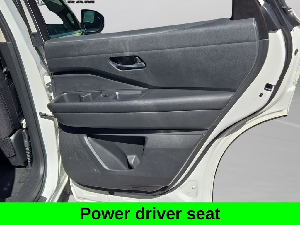 Used 2024 Nissan Pathfinder SV FWD image 19