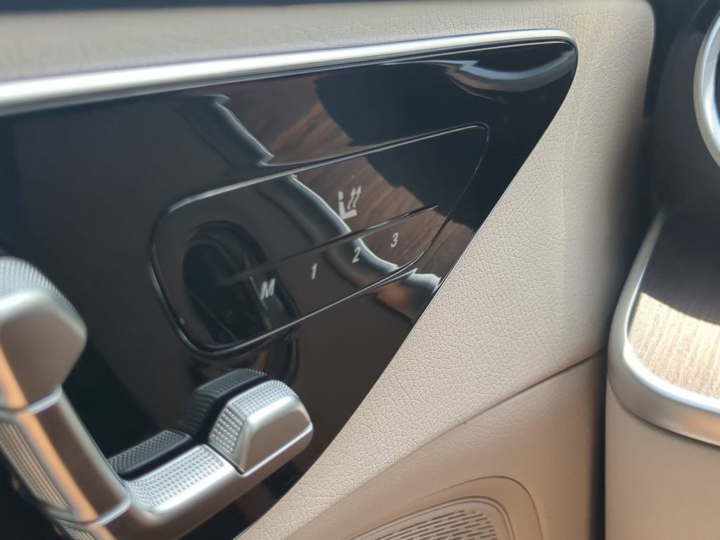 New 2025 Mercedes-Benz C 300 Sedan image 11