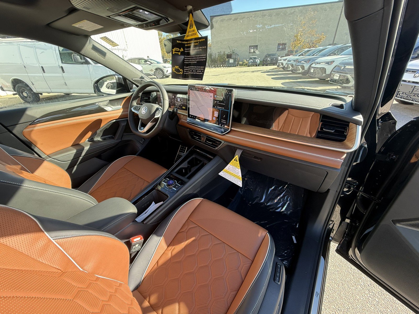 New 2026 Volkswagen Tiguan SEL R-Line image 25