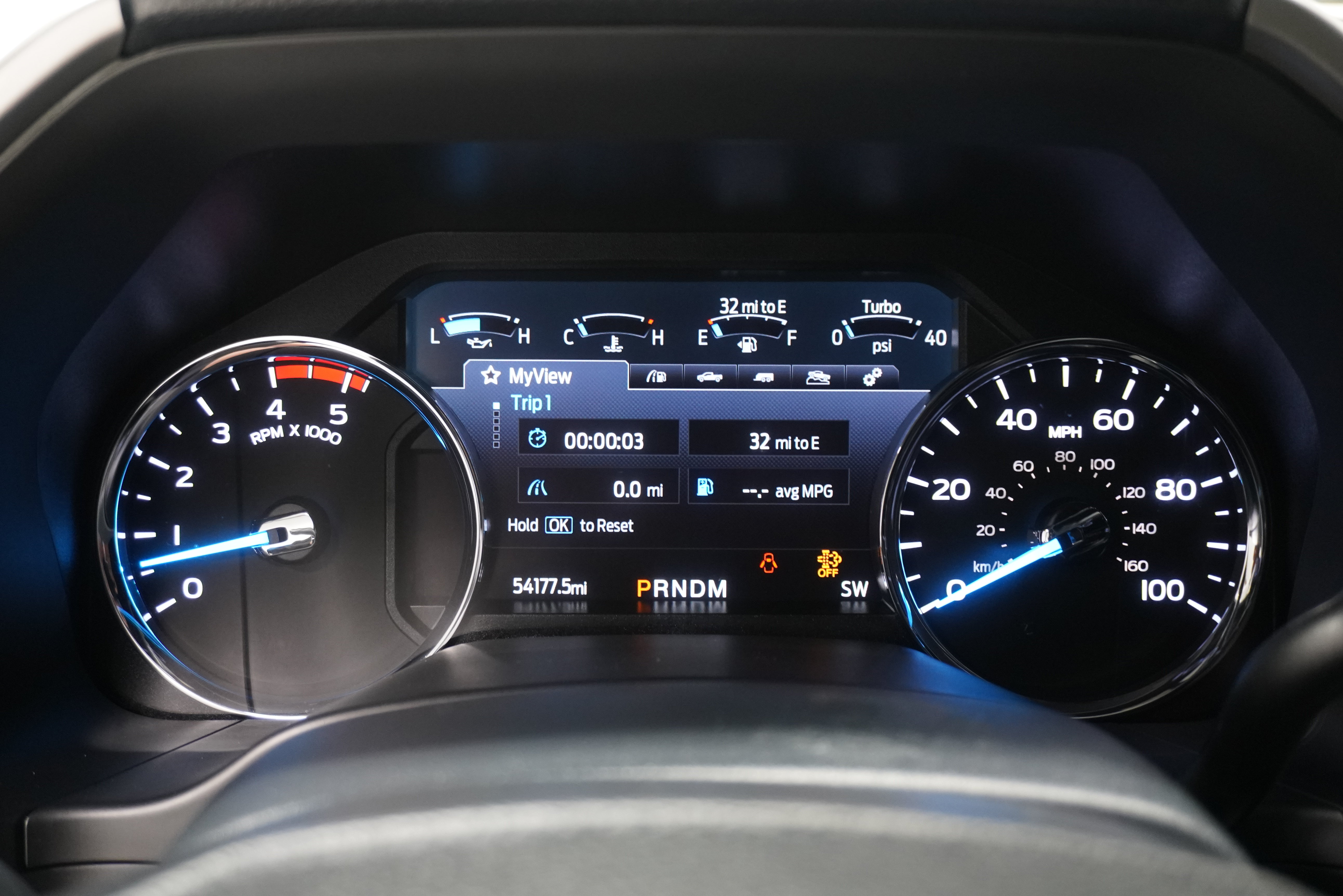 Used 2022 Ford F250 Lariat w/ Tremor Off-Road Package AWD/4WD image 22