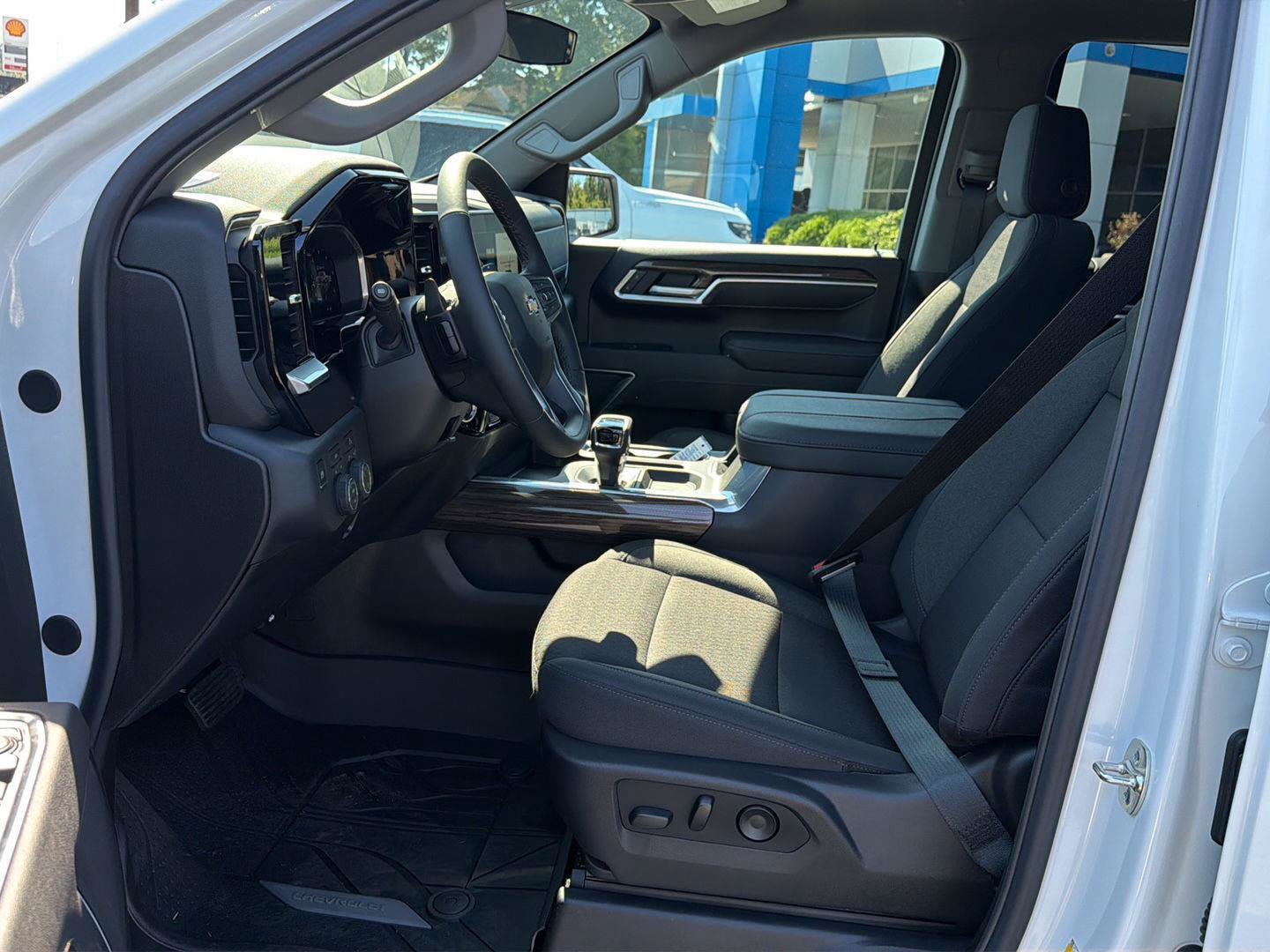New 2026 Chevrolet Silverado 1500 LT AWD/4WD image 10