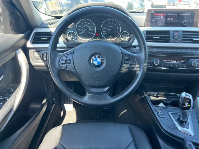 Used 2018 BMW 320i xDrive Sedan AWD/4WD image 17