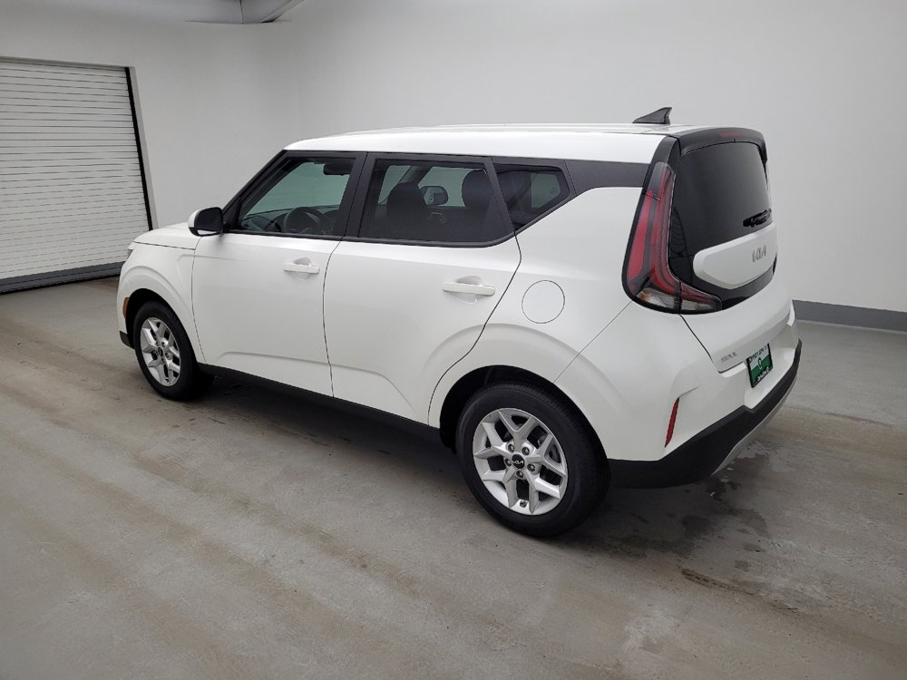 Used 2025 Kia Soul LX w/ LX Technology Package image 3