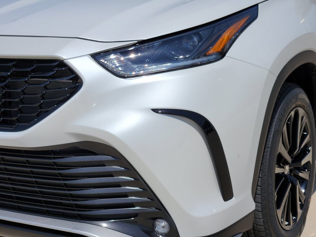 New 2026 Toyota Highlander XSE AWD/4WD image 6