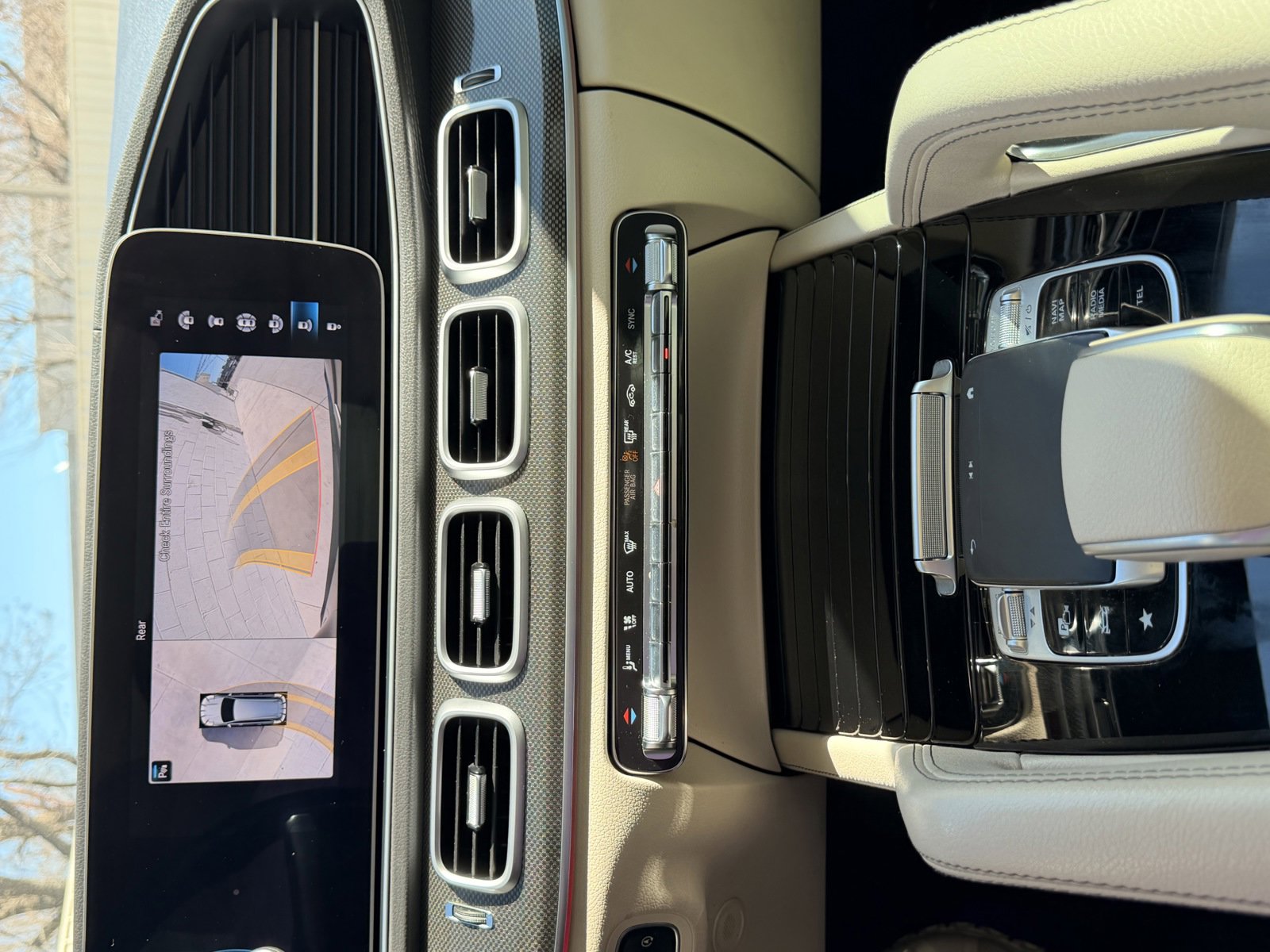 Used 2020 Mercedes-Benz GLS 450 4MATIC image 25