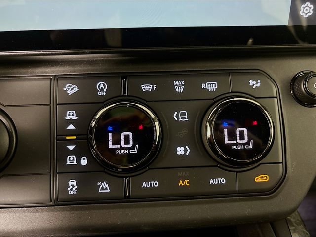 New 2026 Land Rover Defender 110 OCTA AWD/4WD image 17