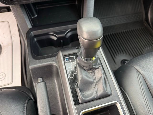 Used 2023 Toyota Tacoma TRD Sport w/ TRD Premium Sport Package AWD/4WD image 16