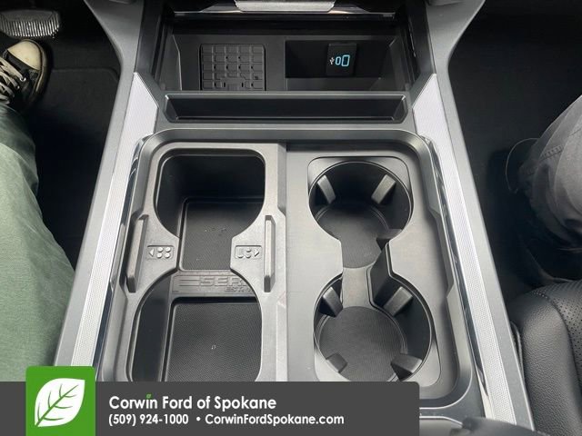 Certified 2024 Ford F250 Lariat w/ Chrome Package image 37