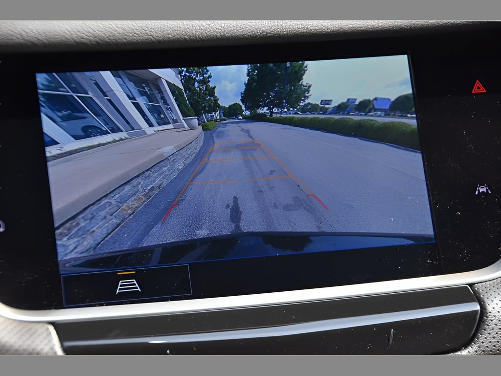 New 2025 Cadillac XT6 Luxury FWD image 21