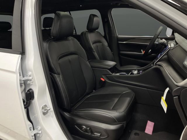 New 2025 Jeep Grand Cherokee Limited image 31