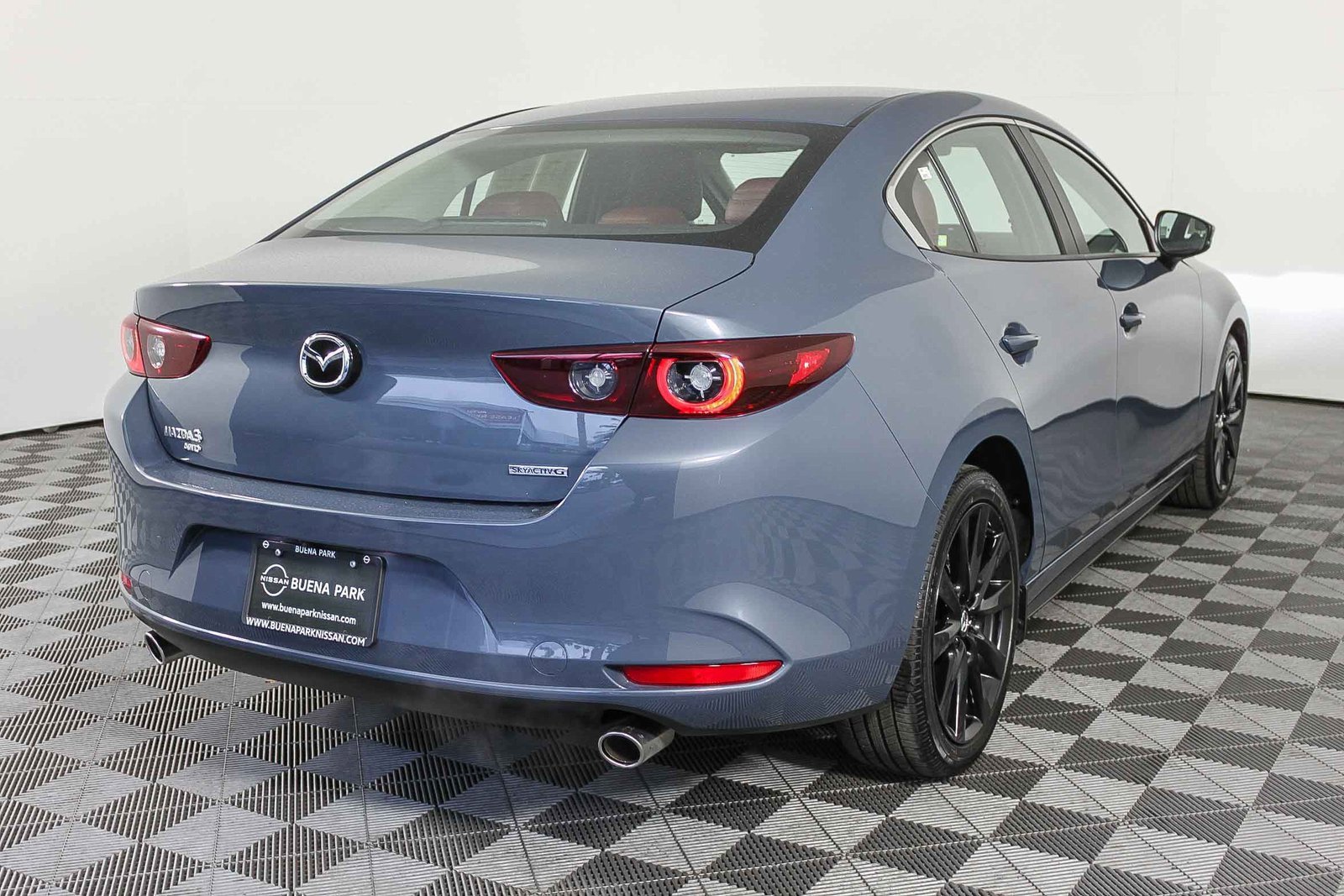 Used 2025 MAZDA MAZDA3 s image 8
